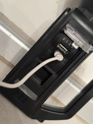 Ліхтар ручний акумуляторний пошуковий Quantum QM-FL1063 Tracker 3W LED+COB з функцією Power Bank (0751784842965)