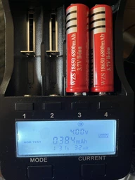 Лампочка с аккумулятором 2x18650 20w для дома, для дачи, для похода, для отдыха