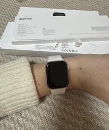 Смарт-часы Apple Watch SE 3 (2025) GPS 44mm Midnight Aluminium Case with Midnight Sport Band - S/M (MEHN4RK/A) фото от покупателей 1