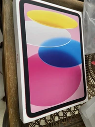 Планшет Apple iPad 11" 2025 Wi-Fi 128GB Pink (MD4E4TY/A) фото от покупателей 13