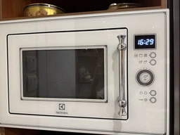 Микроволновая печь встраиваемая Electrolux - EMT 25203 OC фото от покупателей 3