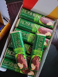 Упаковка батончиков Roshen Зеленый молочно-шоколадный с арахисовой начинкой 38 г x 30 шт (4823077632297)