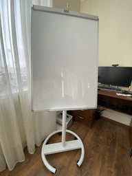 Флипчарт магнитно-маркерный на колесах мобильный 70*100cм FLIPP + набор в подарок
