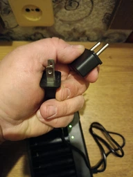 Зарядний пристрій Voltronic MS-808A, 8 каналів для акумуляторів 18650, 4.2V/2000mAh (YT32316) фото від покупців 1