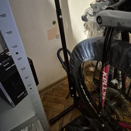 Домашня велосипедна парковка стійка для велосипеда 700C / 26" / 27.5" фото від покупців 5