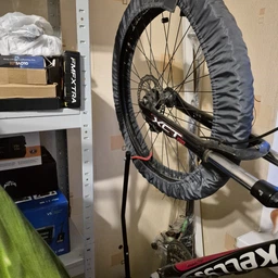 Домашня велосипедна парковка стійка для велосипеда 700C / 26" / 27.5" фото від покупців 4