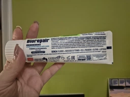 Зубная паста Biorepair Active Shield Совершенная защита (без фтора, с лактоферрином), 75 мл фото от покупателей 2