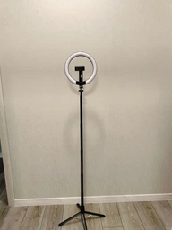 Комплект блогера беспроводной RZTK Aura Light Pro (кольцевая RGB led лампа 26 см 12 В / аккумулятор 1200 мАч / штатив 2.3 м Alum / пульт/ USB Type-C) фото от покупателей 2