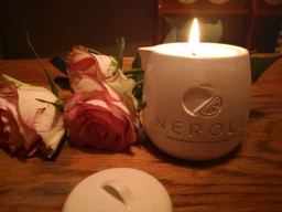 Свеча массажная NEROLI для рук омолаживающая 100 мл