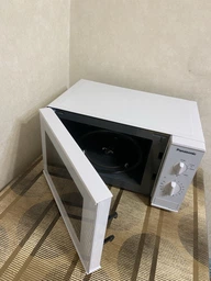 Мікрохвильова піч Panasonic NN-SM221WZUE фото від покупців 13