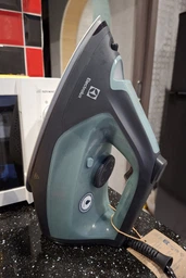 Утюг Electrolux E7SI2-6OG ELECTROLUX E7SI2-6OG 971429 фото от покупателей 6