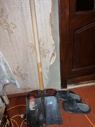 Лопата для чищення снігу MAAN (345х38х350 мм, 1.35 м) з держаком (25931) фото від покупців 2