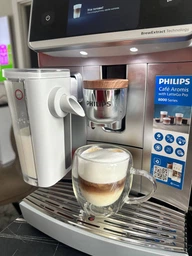 Кофемашина Philips LatteGo Pro серії 8000 Café Aromis EP8757/20