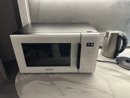 Микроволновая печь SAMSUNG Bespoke MS23T5018AK/UA