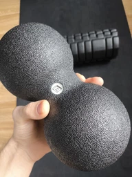 Масажний м'ячик подвійний EasyFit EPP 23х12 см