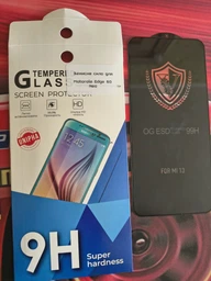 Захисне скло LUX для Motorola Edge 60 Neo повне проклеювання чорний фото від покупців 1
