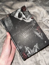Книга Кошки-Мышки. Книга 1. Преследуя Аделайн Х. Д. Карлтон