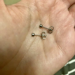 Титановые серьги-гвоздики (пусеты) Spikes T23ER02-03-C с фианитом (3 мм), серебристого цвета
