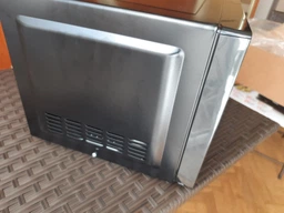 Мікрохвильова піч Panasonic NN-ST25HBZUE фото від покупців 4