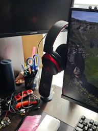 Монитор 27" QUBE Overlord G27Q200H (2K) 2560x1440 Fast IPS 200Hz / 1ms / 8-bit / FreeSync / G-SYNC Compatible / HAS / Pivot / Speakers / HDMI 2.1 фото от покупателей 3