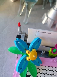 Конструктор LEGO Creator Пишущая машинка с цветами 363 детали (31169)