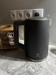 Электрочайник Electrolux E5K1-6ST
