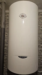 Бойлер Ariston SG1 50 V EU, 50л, 1,5кВт фото від покупців 4