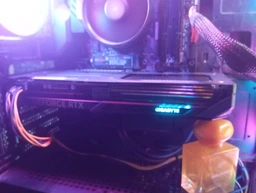 Видеокарта Gigabyte Nvidia GeForce RTX 5060 GAMING OC 8G (GV-N5060GAMING OC-8GD) фото от покупателей 6