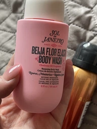 Відновлюючий гель для душу Sol de Janeiro Beija Flor Renewing Body Wash, Cheirosa '68, 90мл.