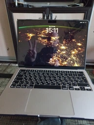 Ноутбук Apple MacBook Air 15.3" M5 24/1TB 2026 (MDVF4UA/A) Starlight фото от покупателей 2