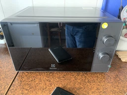 Микроволновка Electrolux EMZ421MMK 1000 Вт черная 4824225 фото от покупателей 8