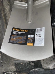 Лопата із закругленим лезом Fiskars Ergonomic (1066710)