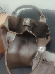 Сумка шоппер жіноча з натуральної шкіри містить формат А-4 ARTiS Bags 970 4222 темно-бежева фото від покупців 1
