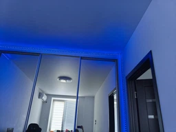 Світлодіодна LED стрічка комплект 10 метрів RGB 5050 із Bluetooth додатком водостійка від USB