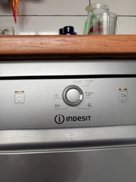 Посудомийна машина Indesit DSCFE1B10SRU