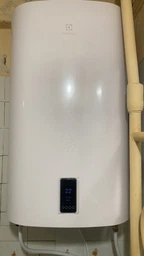 Бойлер електричний Electrolux EWH 50 SI SE EEC сірий фото от покупателей 4