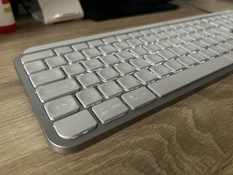 Клавиатура беспроводная Logitech MX Keys S Pale Grey UA (920-011588) фото от покупателей 2