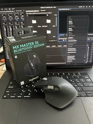 Миша Logitech MX Master 3S Performance Wireless/Bluetooth Graphite (910-007501) фото від покупців 1