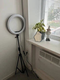 Светодиодная лампа RZTK кольцевая Light Ring 30 USB + штатив 2.1 м фото от покупателей 5