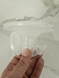 Молоковідсмоктувач акумуляторний бездротовий Breast Pump Model 1 відсмоктувач молока потужний портативний електричний зціджувач 9 режимів 3 рівні 240 мл (BPA Free) фото від покупців 10