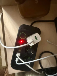 Мережевий фільтр подовжувач Power Strip 2500W 3AC, 4USB, 1PD чорний фото від покупців 7