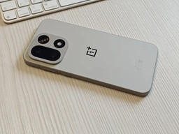 OnePlus 15 5G 16/256GB Infinite Black (Global ROM - NFC, OTA, OxygenOS) фото от покупателей 4
