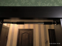 Турник дверной для подтягиваний EasyFit 62-100 см раздвижной распорный для дома в проем EF-1633-2/100 Хромированный (56002039)