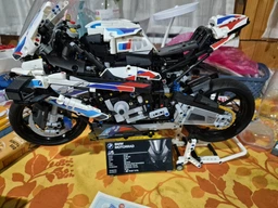 Конструктор BMW M 1000 RR мотоцикл 1920 деталей фото от покупателей 1