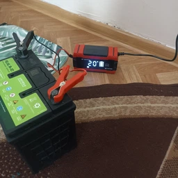 Импульсное интеллектуальное зарядное устройство для аккумулятора SWT-Sweter 12V 10A (AGM, GEL, LiFePO4, Lithium, Moto) (SWT-3830)