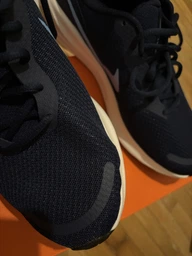 Кроссовки мужские Nike Revolution 7 44.5 Комбінований FB2207-009