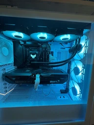 Процесор AMD Ryzen 7 7800X3D (100-100000910WOF)