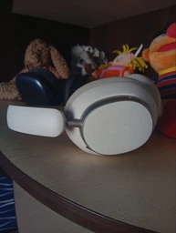 Бездротові навушники Ugreen Studio Pro (HP206) — Hi-Res Audio, LDAC, ANC 48 дБ, до 120 годин (White) фото від покупців 1