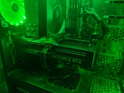 Видеокарта Gigabyte Nvidia GeForce RTX 5070 WINDFORCE OC SFF 12G (GV-N5070WF3OC-12GD) фото от покупателей 1