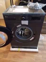 Фронтальная стиральная машина LG, 65 кг, 1200 об/мин, класс энергопотребления В, 44 см, с дисплеем, функцией пара, инверторный двигатель, черный цвет (629109) фото от покупателей 11